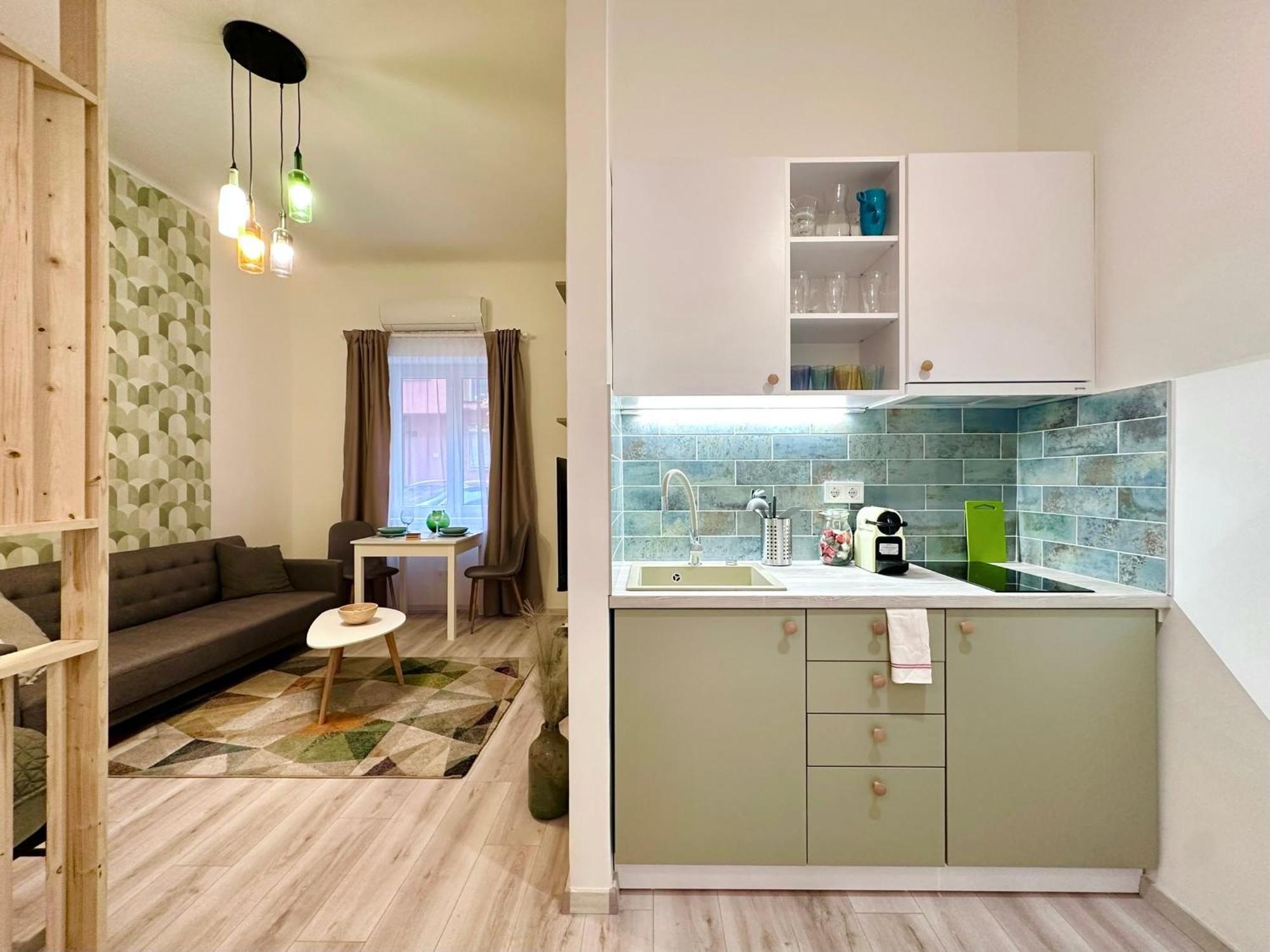 Colorful Condo By The Danube Budapest Exteriör bild