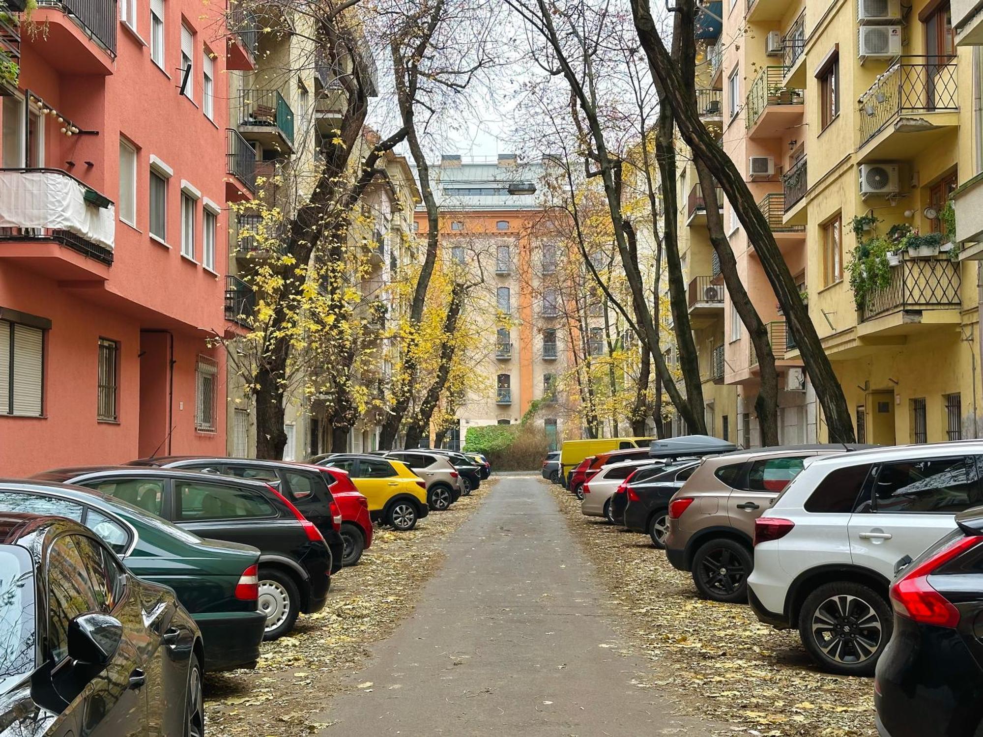 Colorful Condo By The Danube Budapest Exteriör bild